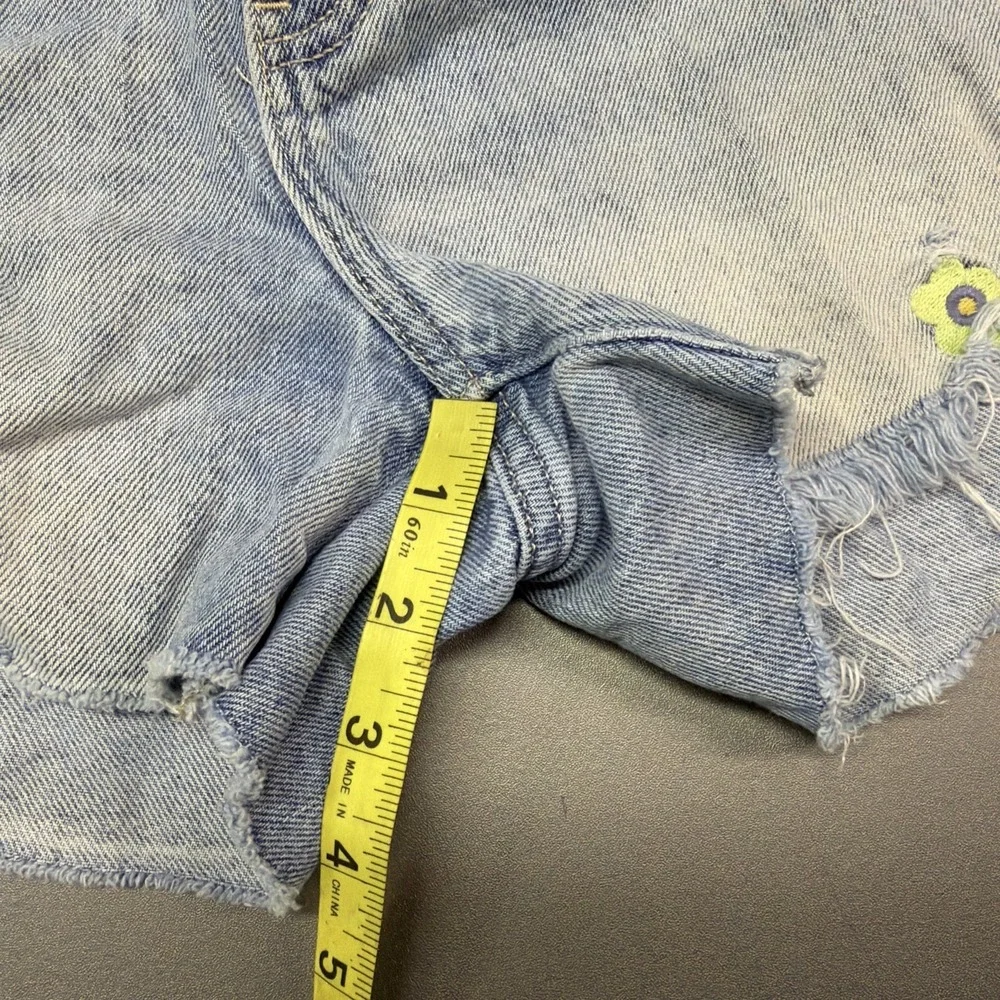 Old Navy Girls Light Wash Raw Hem Denim Shorts Flower‎ Embroidery Size 12 Plus